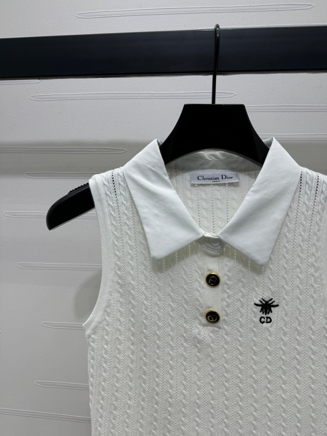 Lapel contrast light knitted vest