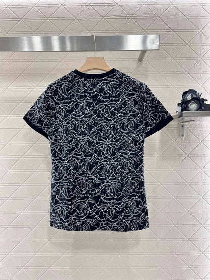 High-end round neck knitted T-shirt