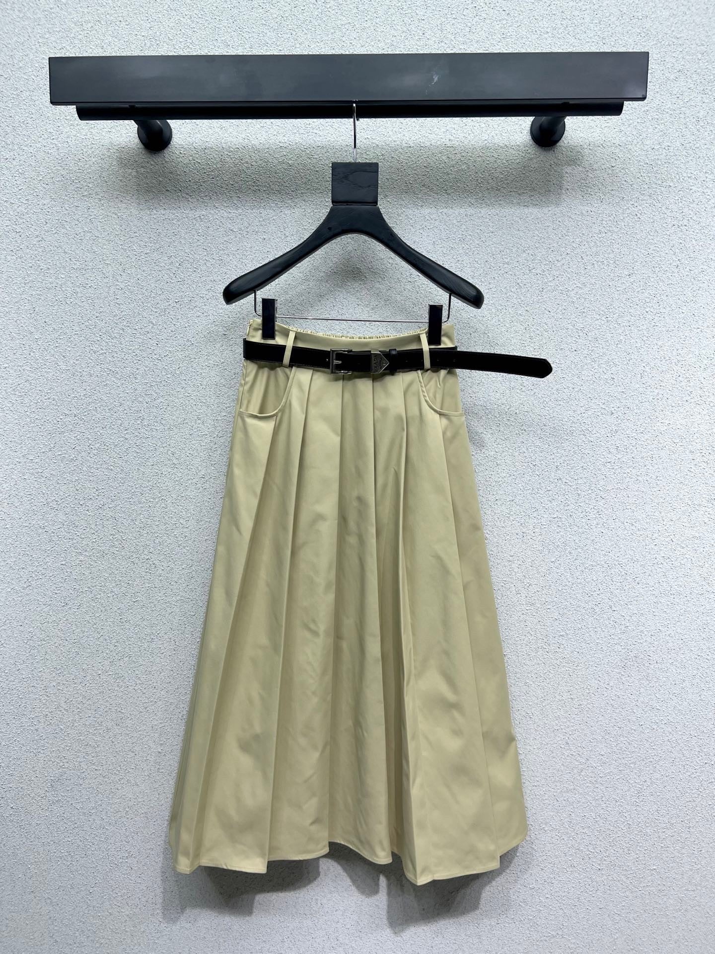 lapel short sleeve skirt suit