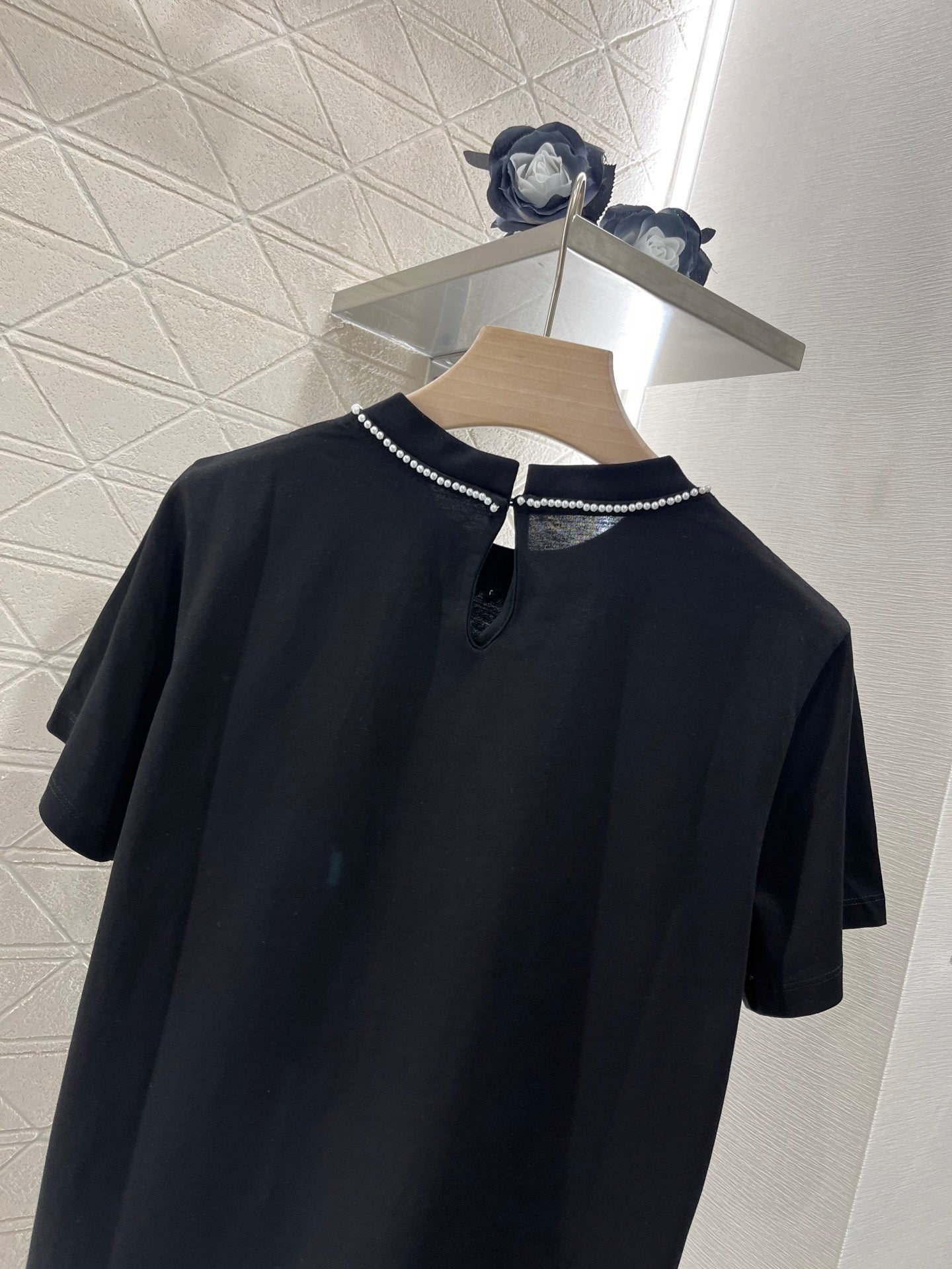 25 new pearl round neck simple fashion T-shirt