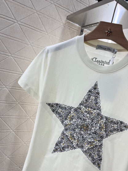 Five-pointed star ribbon embroidered short-sleeved T-shirt